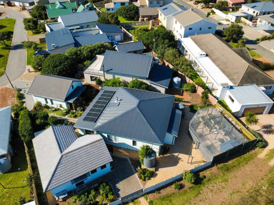 2 Bedroom Property for Sale in Stilbaai Western Cape
